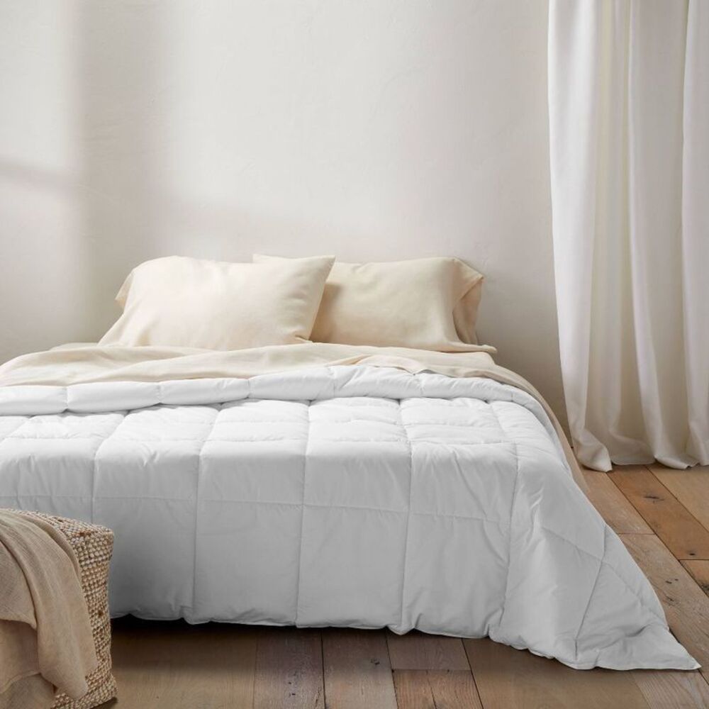 Full/Queen All-Season Hypoallergenic Down Alternative Comforter - White - Picture 2 of 4